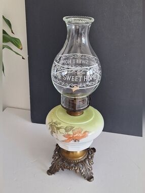 Antique Kerosene Lamp Fostoria Glass.